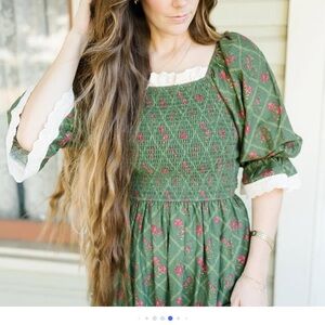 Ivy City Co Green Floral Long Sleeve Dress